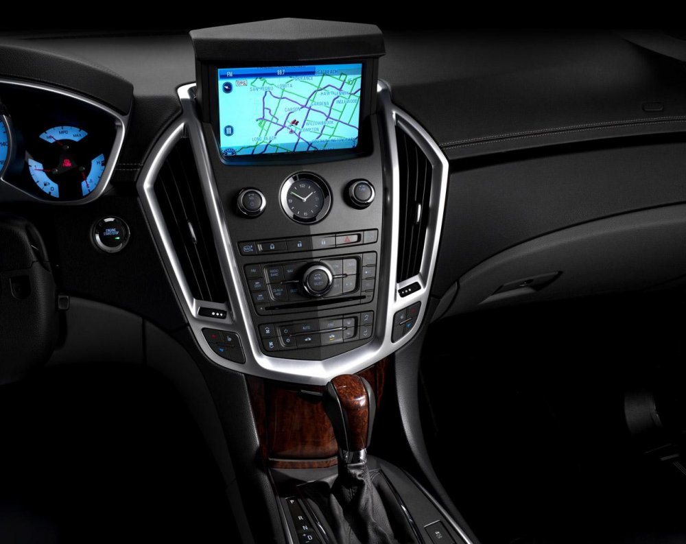 salon-Cadillac-SRX-2012.thumb.jpg.670b9b16658a063ca6b24cb6582977c3.jpg