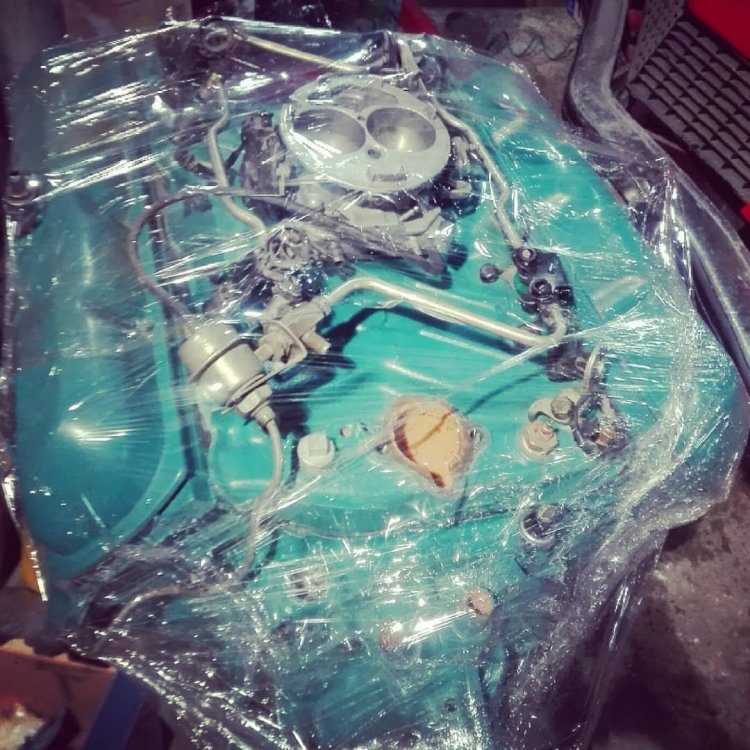 کادیلاک طلایی انژکتور.jpg