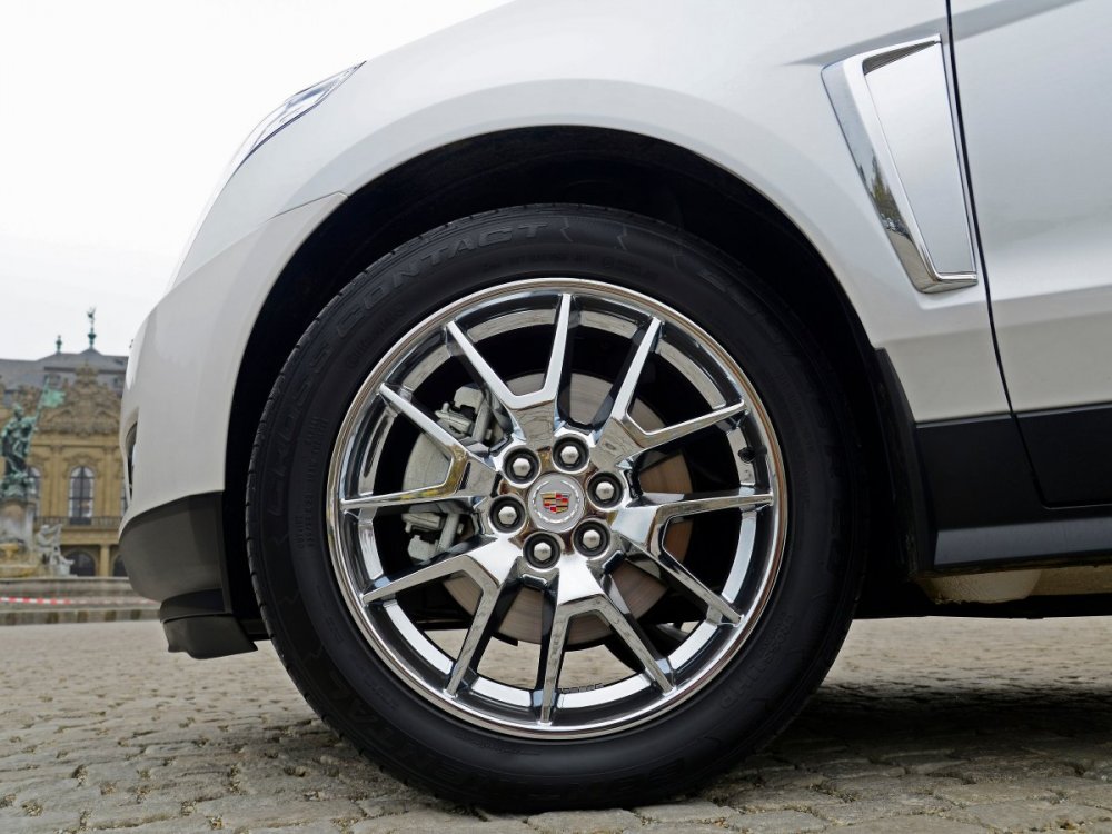 cadillac-srx-srednerazmernyy-krossover-5-dverey-3-0-at-base-foto-25.thumb.jpeg.efbe938727cb729e26a1b2a5d77b5845.jpeg