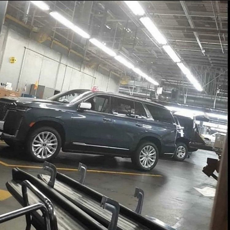 escalade-2021-03.thumb.jpg.f602e8aadd5a64d0df6c5342dcaa9dca.jpg